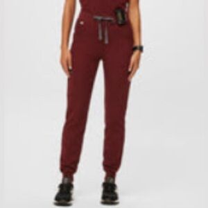 women's Burgundy Zamora™ High Waisted - Petite Jogger Scrub Pants - S